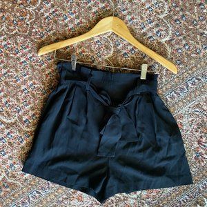 Babaton Willis Shorts Size 4 Black